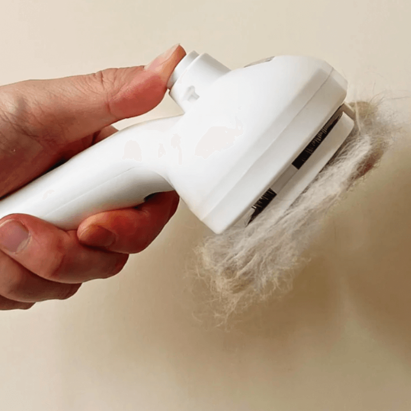 Fluffoff™ Premium Self-Cleaning Spray Comb